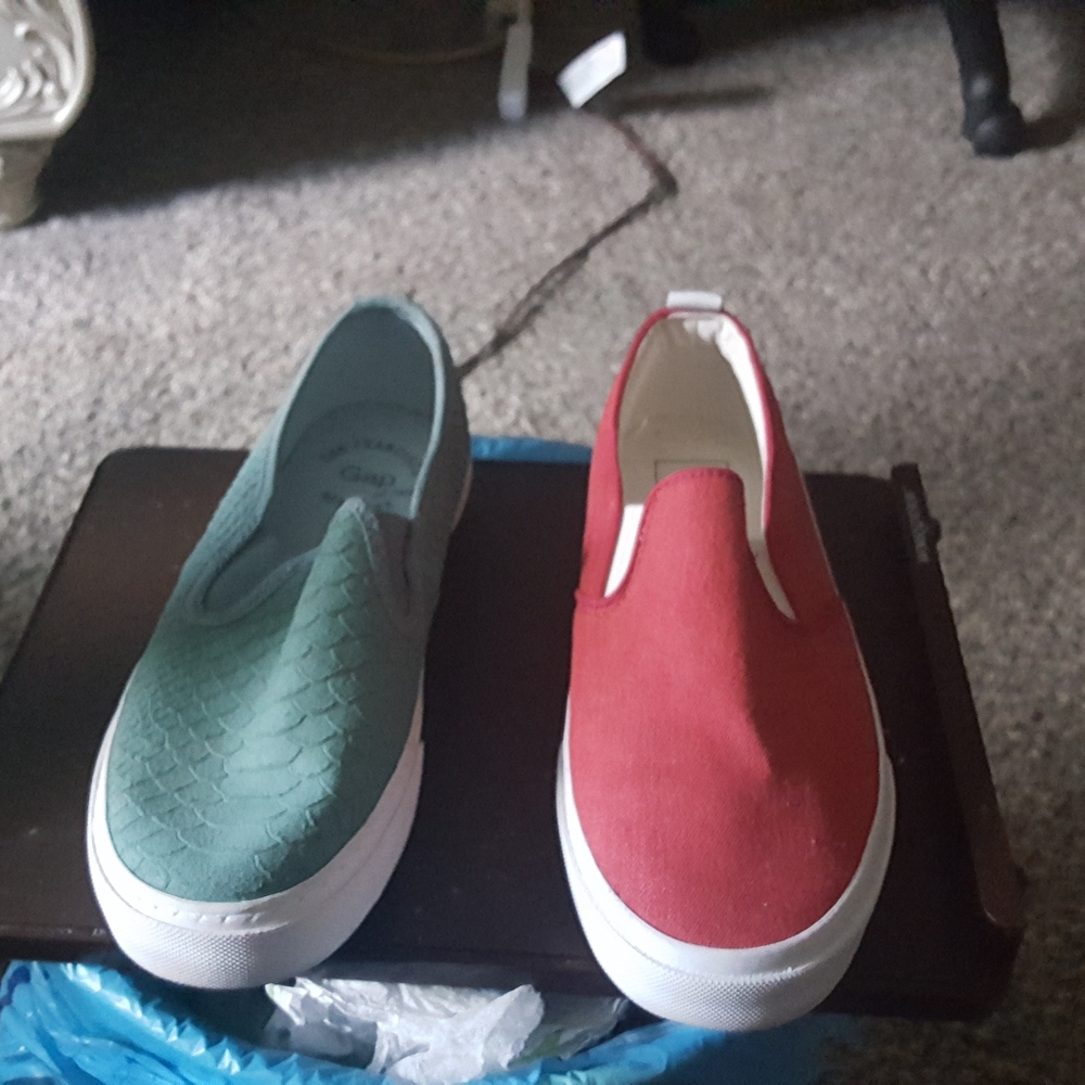 Sneakers
